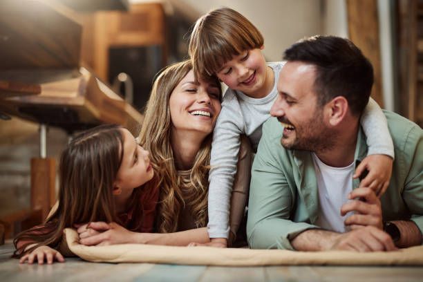Zwischen Trotzphase und Kuschelmoment: Erziehungs--Know-how online: Wir sprechen miteinander - Kommunikation in der Familie